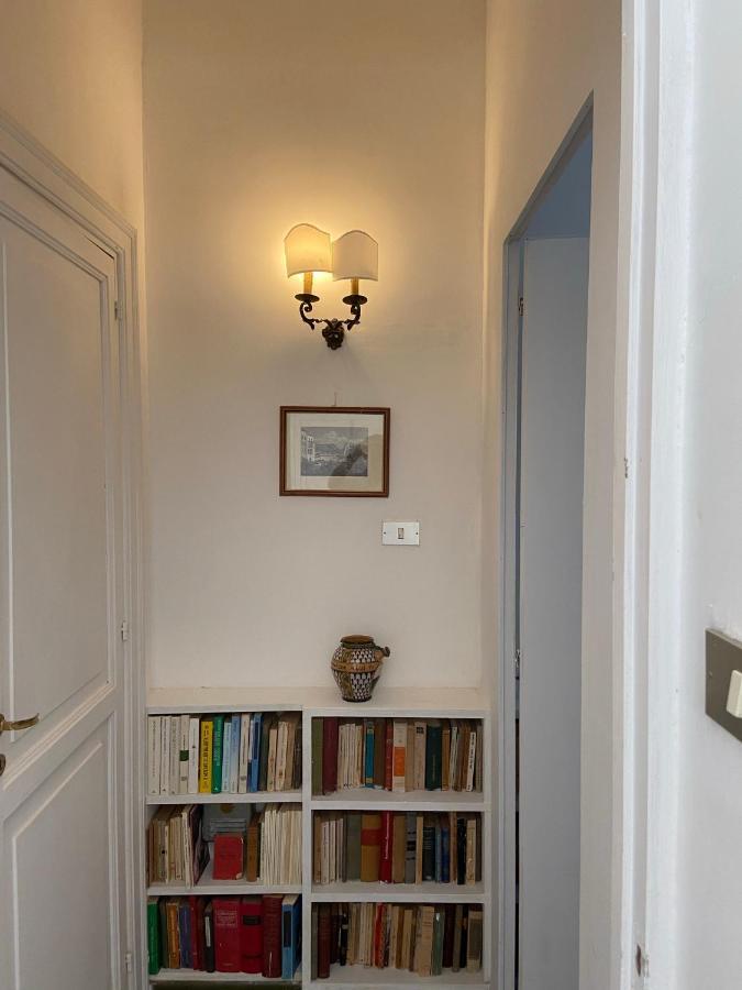 Rooms In San Domenico Maggiore 3 Naples Exterior photo